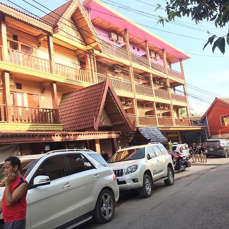 Happy River View Hotel Vang Vieng Exterior foto