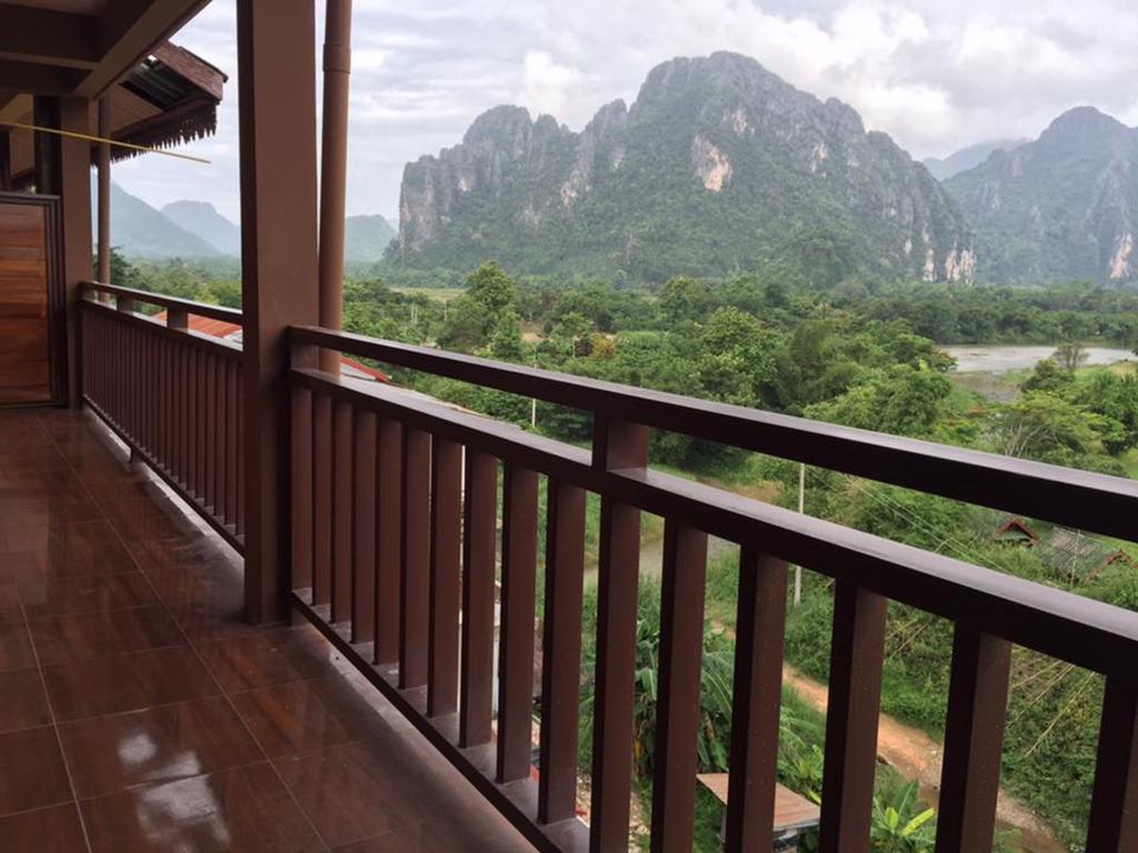 Happy River View Hotel Vang Vieng Exterior foto